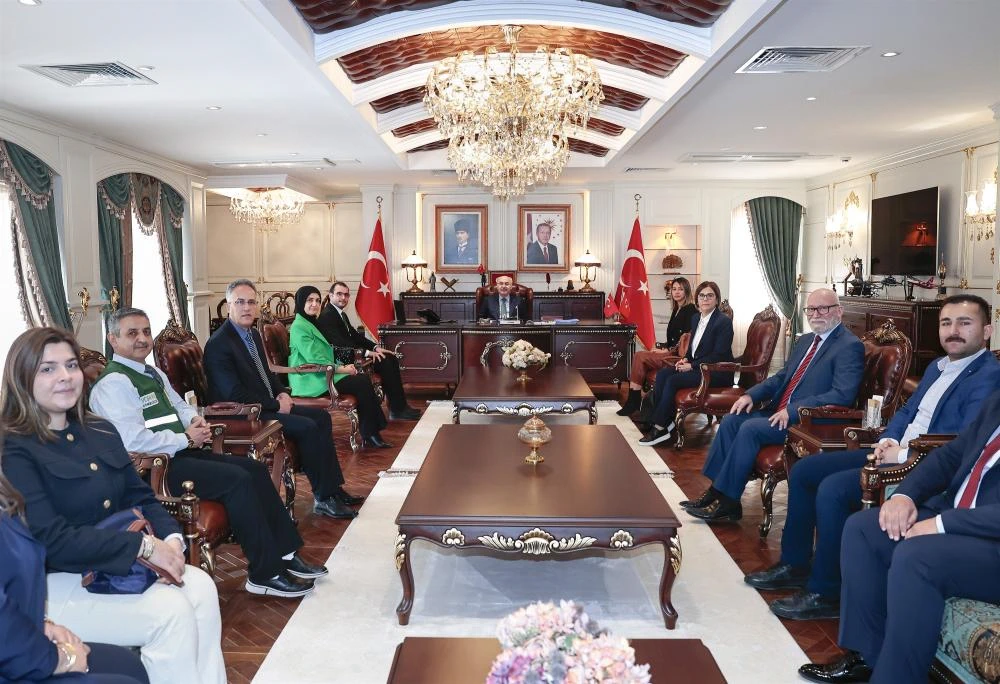 Yeşilay Adana Şubesi’nden Vali Köşger’e Yeşilay Haftası Ziyareti