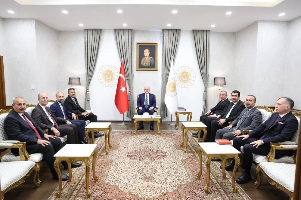 Hakkâri Heyeti Ankara’da: Bakanlıklarla Önemli Görüşmeler Gerçekleştirdi