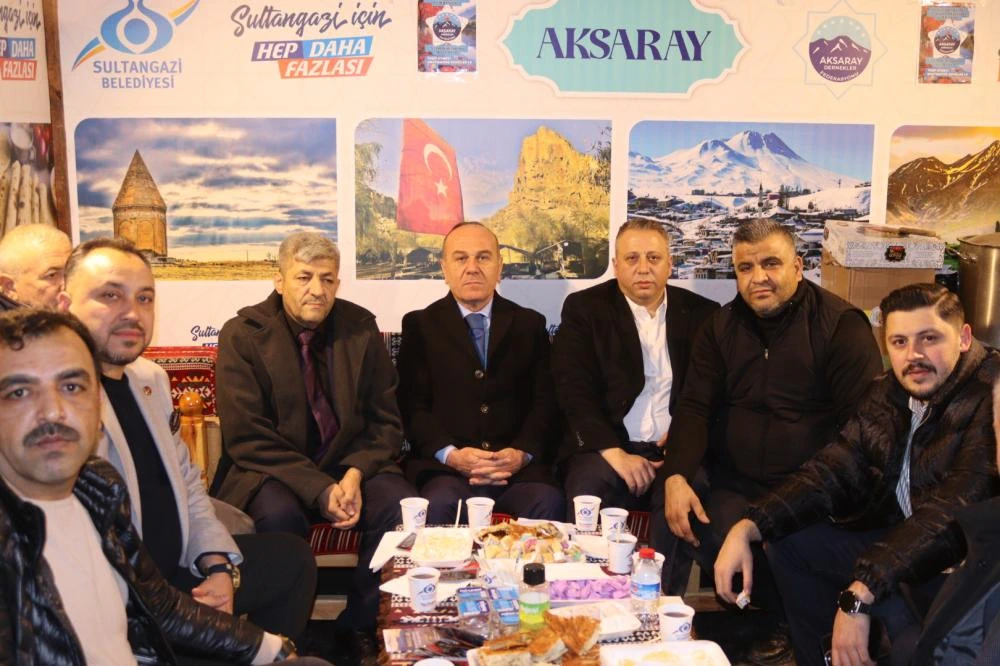 Sultangazi Kaymakamı ve Emniyet Müdürü Ramazan Etkinlik Çadırında Vatandaşlarla Buluştu