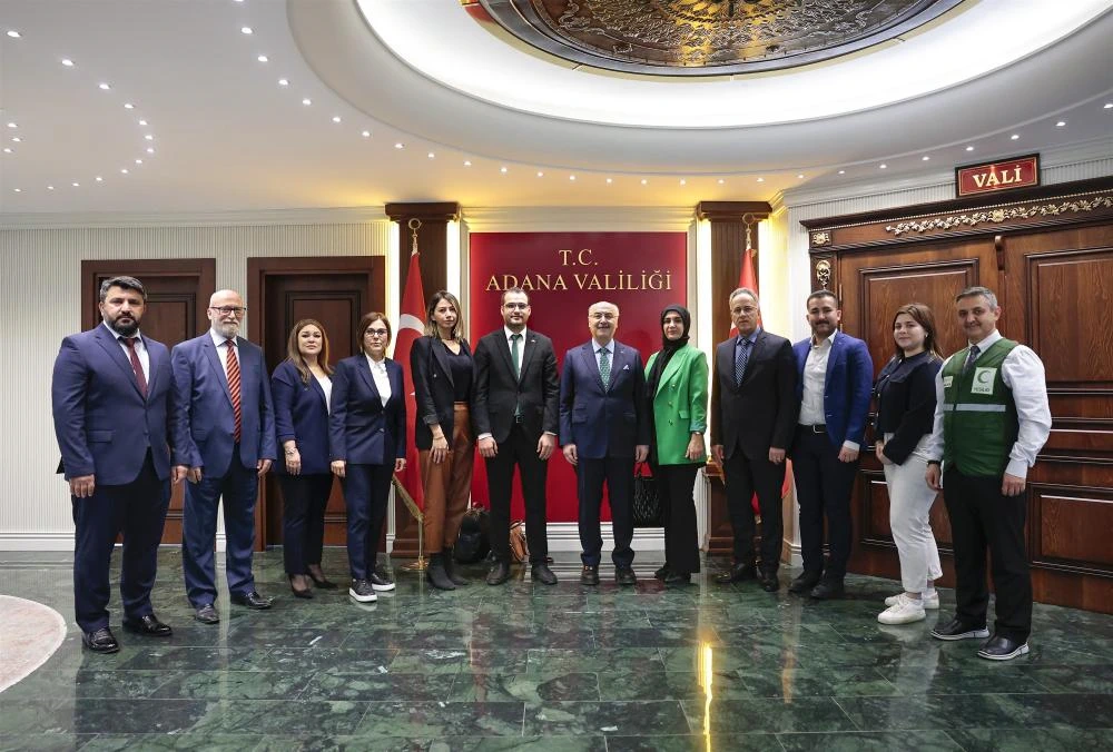 Vali Köşger, Yeşilay Haftası’nda Bağımlılıkla Mücadelenin Önemine Vurgu Yaptı