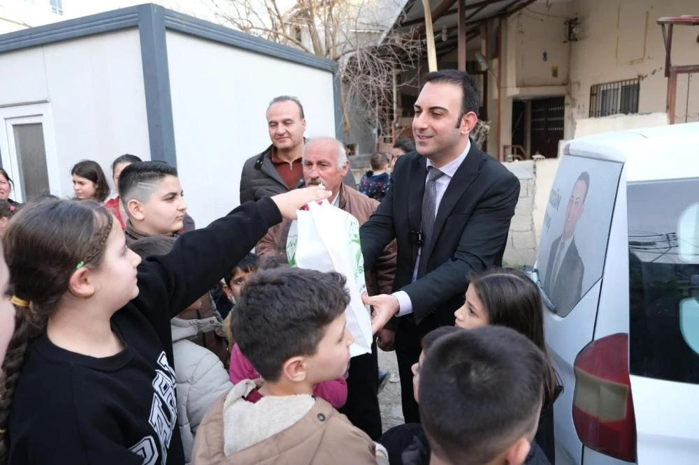 Defne Belediyesi’nden Orhanlı’daki Çocuklara Anlamlı Destek