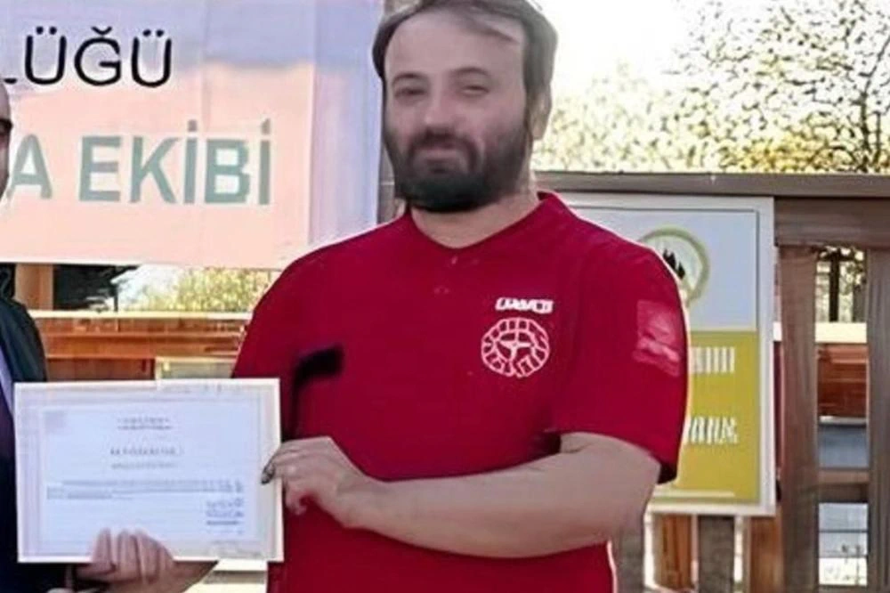 Pençe-Kilit Bölgesinde Görev Yapan Doktor Koray Arslan Hayatını Kaybetti