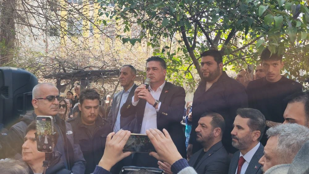 Servet Mullaoğlu: “Suriye’deki Zulme Karşı Harekete Geçilmeli”