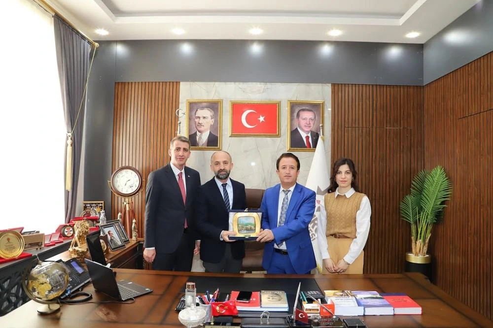 Çukurca’da Yeşilay’dan Farkındalık Hamlesi: Resmi Ziyaretler Gerçekleşti