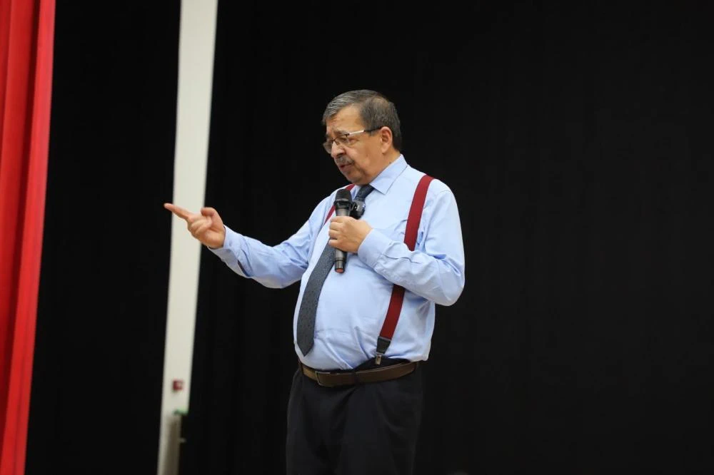 HBB Kültürel Etkinliklerine Devam Ediyor: Hayati İnanç Söyleşisi