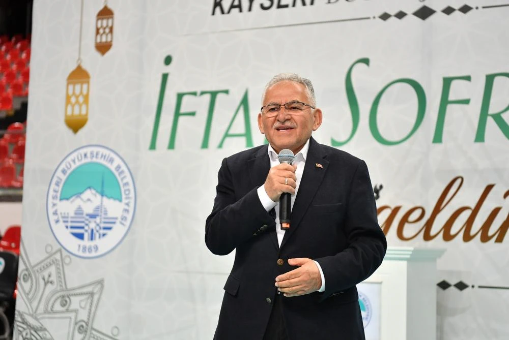 Kayseri Büyükşehir Belediyesi’nden Esnafa İftar Programı
