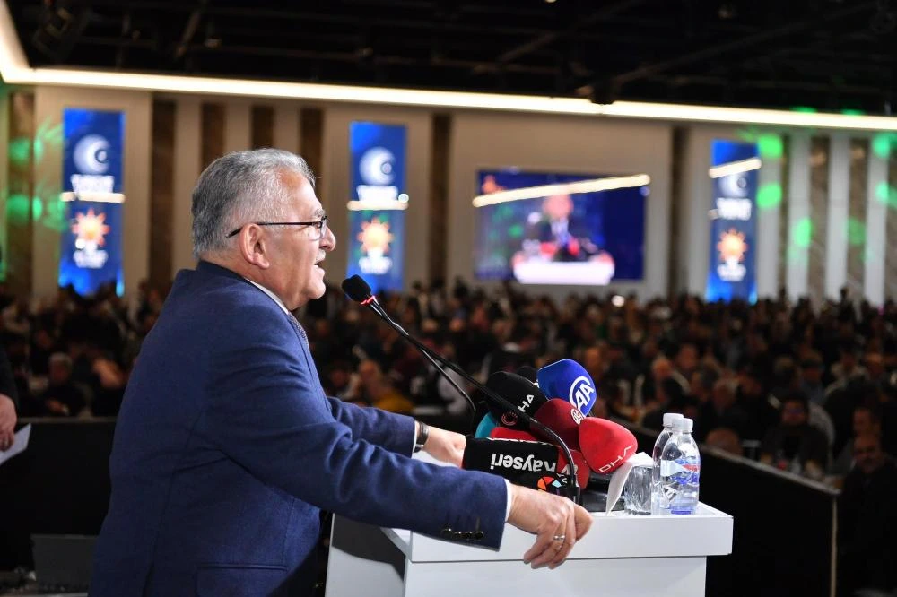 Kayseri’de AK Parti’nin İftar Buluşması: Vefa ve Birlik Mesajları Verildi