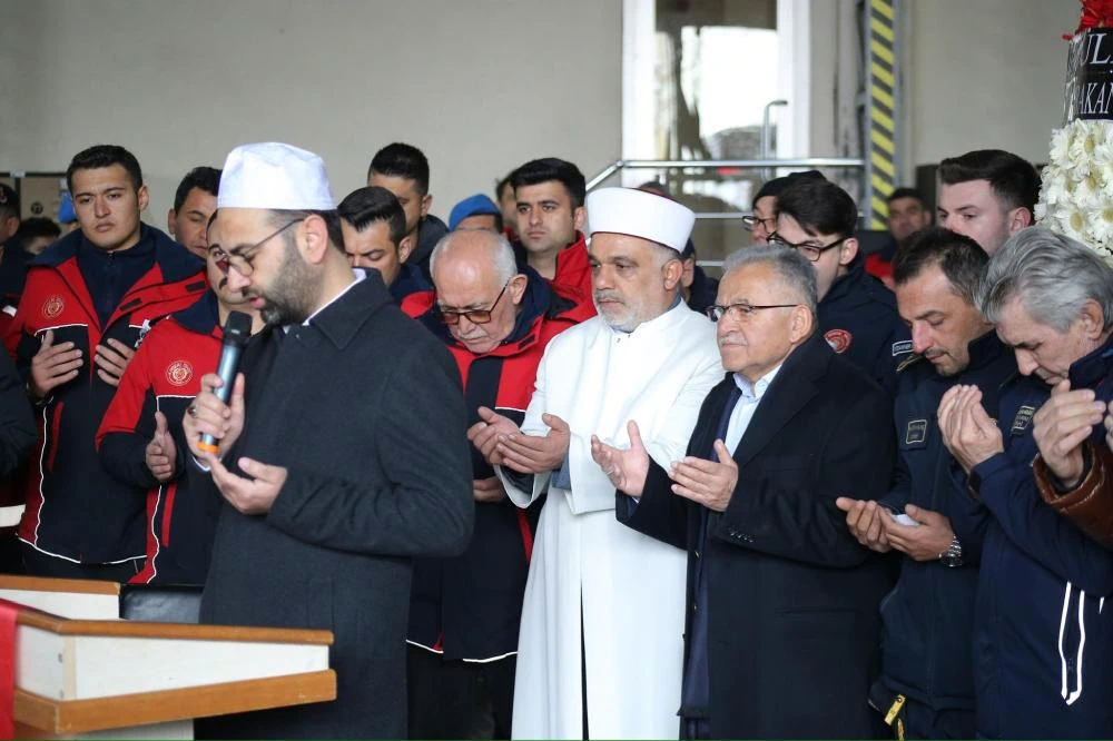 Şehit İtfaiye Eri Burak Dağtekin Son Yolculuğuna Uğurlandı