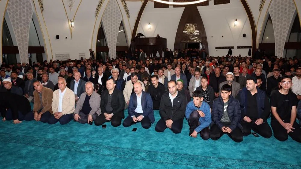 Vali Varol’dan Kadir Gecesi Mesajı: “Birlik, Beraberlik ve Huzur Diliyorum”