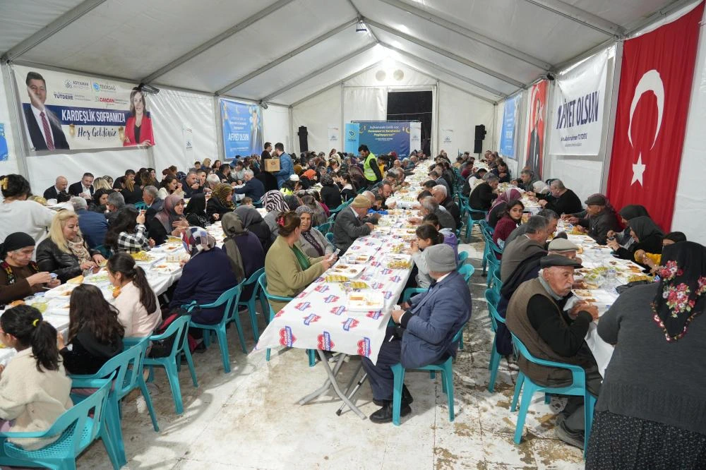 Adıyaman ve Tekirdağ Belediyelerinden İftar Sofrasında Dayanışma Mesajı