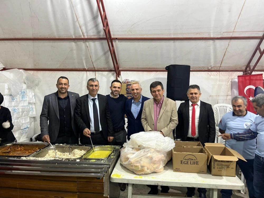 İzmir’de Binbir Hatim Geleneği Yaşatılmaya Devam Ediyor