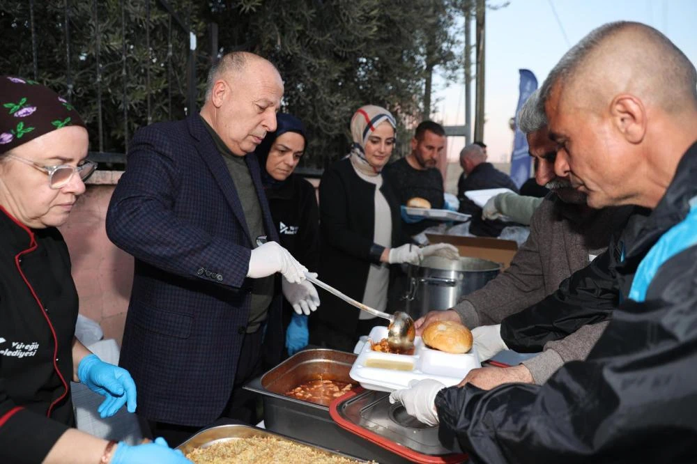 Yüreğir Belediyesi’nden Ramazan Boyunca 45 Bin Kişiye İftar Yemeği