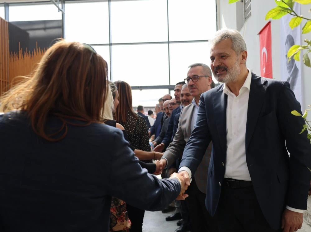 Mehmet Öntürk, HBB Personeline İkramiye Müjdesi Verdi