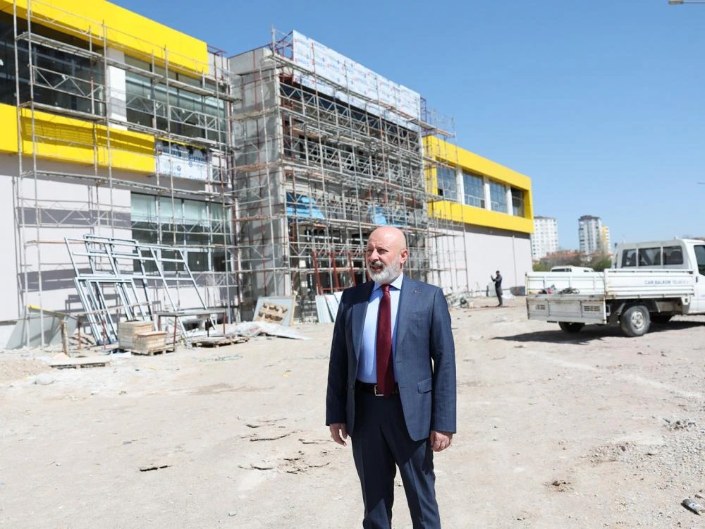 Başkan Çolakbayrakdar: “Yunusemre’ye Yeni Sosyal Tesis Geliyor”