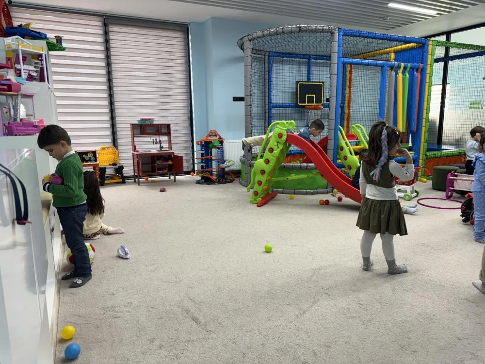 Kayseri’de Çocukların Yeni Adresi: Fuat Attaroğlu Çocuk Kütüphanesi