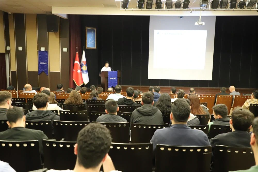 KSÜ’de AKEDAŞ Kariyer Etkinliği: Öğrencilere Sektör Rehberliği