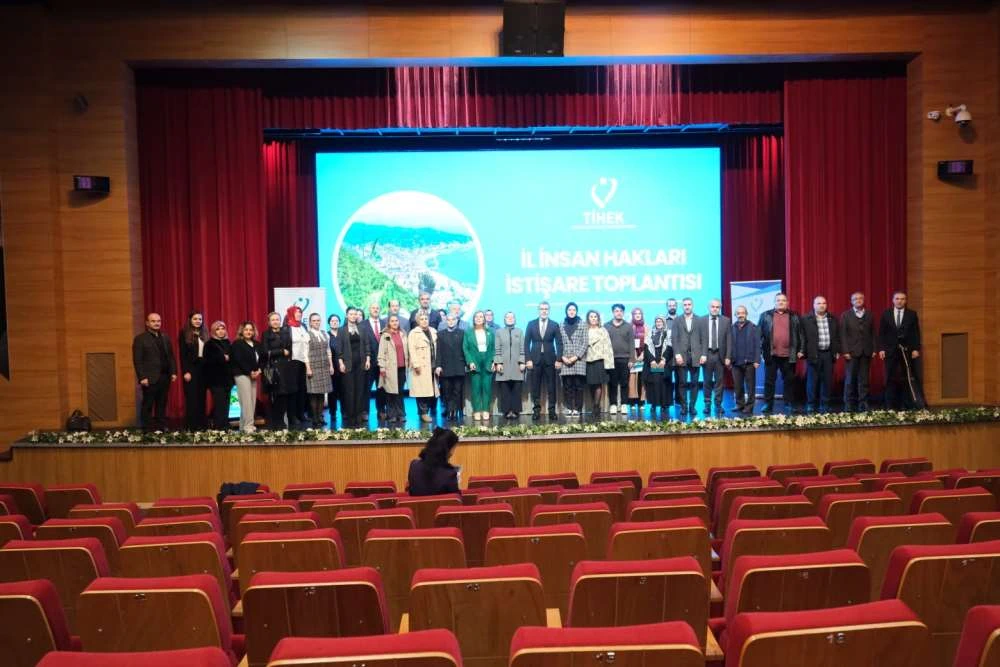 TİHEK Rize’de İnsan Hakları İçin Bir Araya Geldi