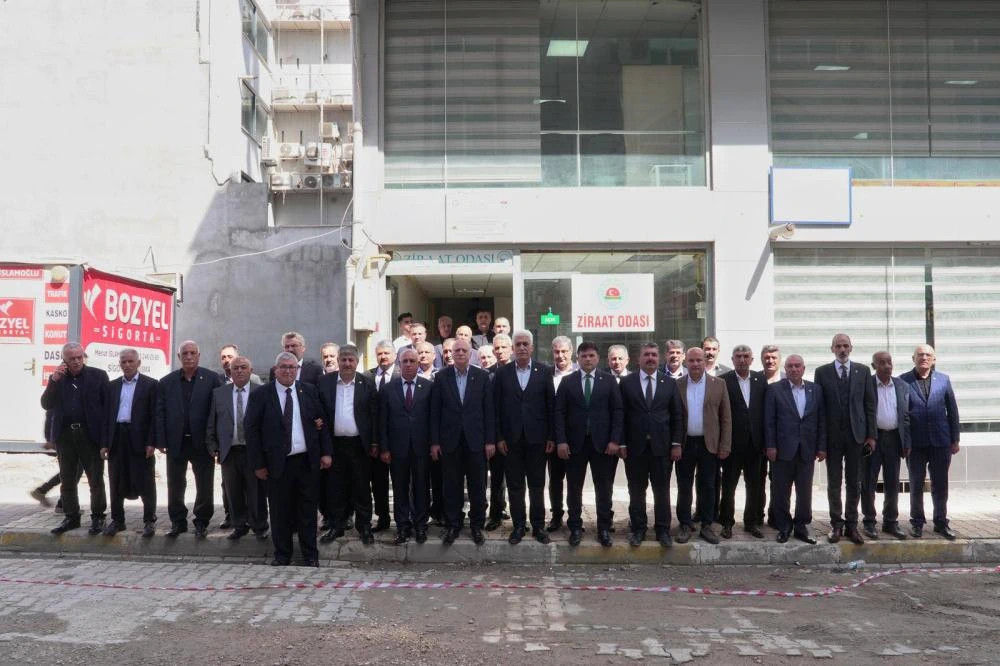 Şemsi Bayraktar Adıyaman’da Zirai Don Felaketini Yerinde İnceledi