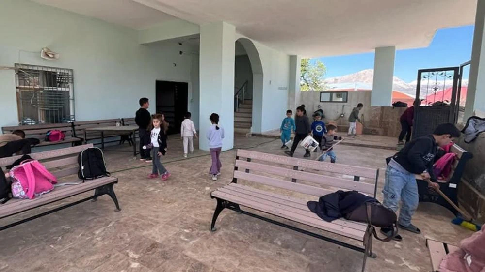 Camiyi Temizleyen Çocuklara Müftülükten Sürpriz