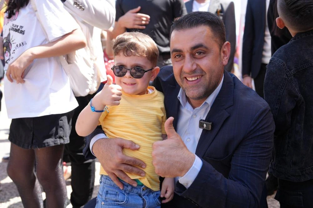 “EN BÜYÜK YATIRIMI ÇOCUKLARIMIZA YAPIYORUZ”