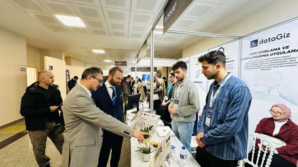 Doğu Karadeniz Kariyer Fuarı (DOKKAF’25), Giresun Üniversitesi Ev Sahipliğinde Gerçekleşti