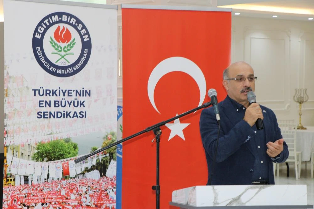 Mustafa Sarıgeçili: "TBMM'nin Kuruluşu Bağımsızlık Kararlılığımızın Tacıdır"