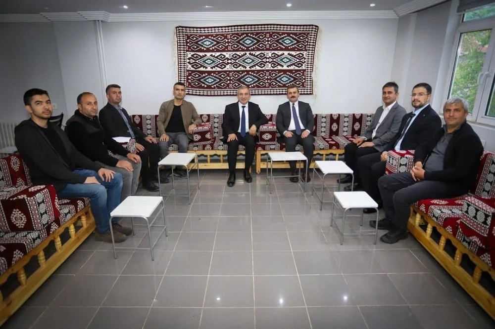 Merkez Valisi Yazıcı Çukurca'da Eğitim Çalışmalarını İnceledi: "Eğitime Yapılan Yatırım Geleceğe Yapılan Yatırımdır"