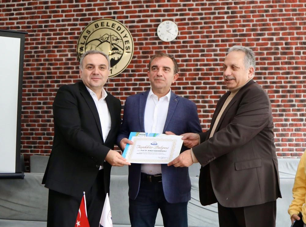 ERÜ'den Bilim ve Halkı Buluşturan "Bilim Kafe" Etkinliği