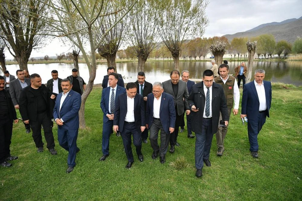 Başkan Büyükkılıç, Develi ve Yeşilhisar'ın Doğal Güzelliklerine Dikkat Çekti