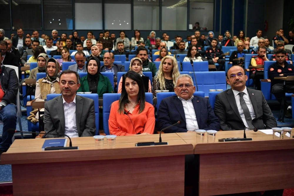 BAŞKAN BÜYÜKKILIÇ: “YA ÖĞRENEN OL, YA ÖĞRETEN OL”