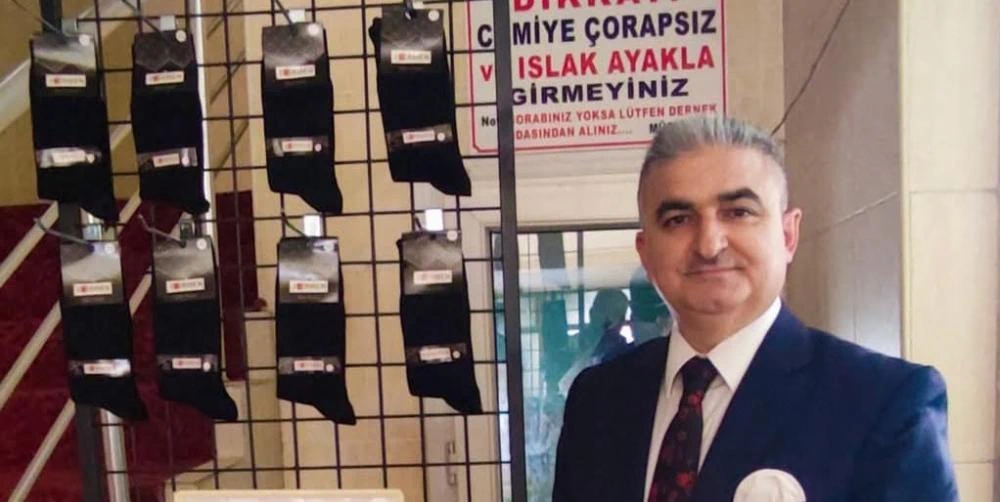 Adana'da Cami İmamından Örnek Davranış: "Askıda Çorap" Uygulaması