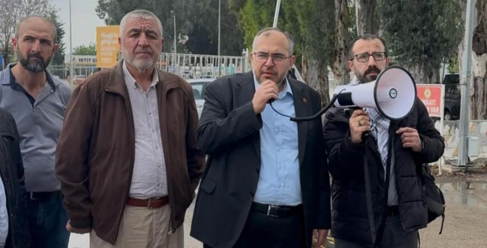 Milletvekili Çalışkan'dan Adliye Önünde Gazze Eylemcilerine Destek