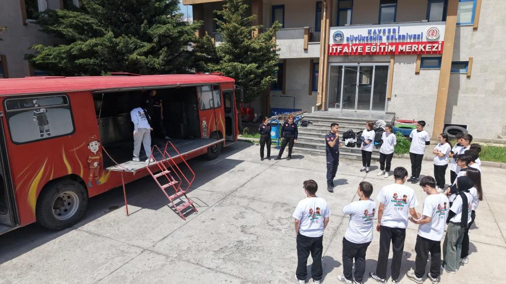 BÜYÜKŞEHİR’DEN AFET FARKINDALIĞINA YENİLİKÇİ YAKLAŞIM: GENÇLER KENDİ KAMU SPOTUNU ÜRETECEK