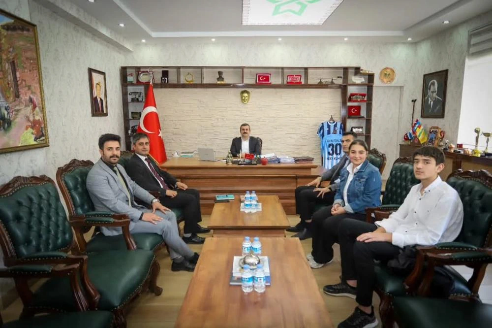 Çukurcalı Öğrencilerden Kaymakam Kumcu’ya Ziyaret