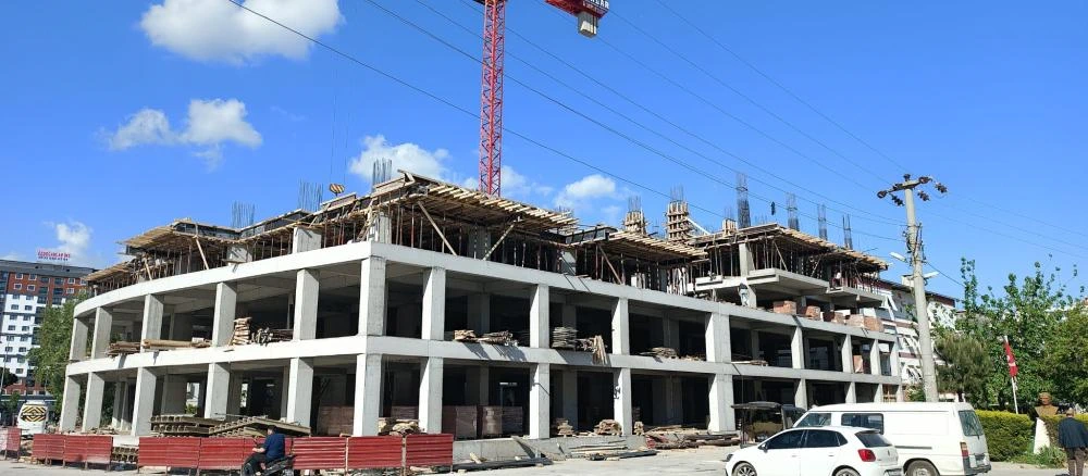 Menemen'de İmar İddiaları: Doğanlar İnşaat Projeleri Mercek Altında