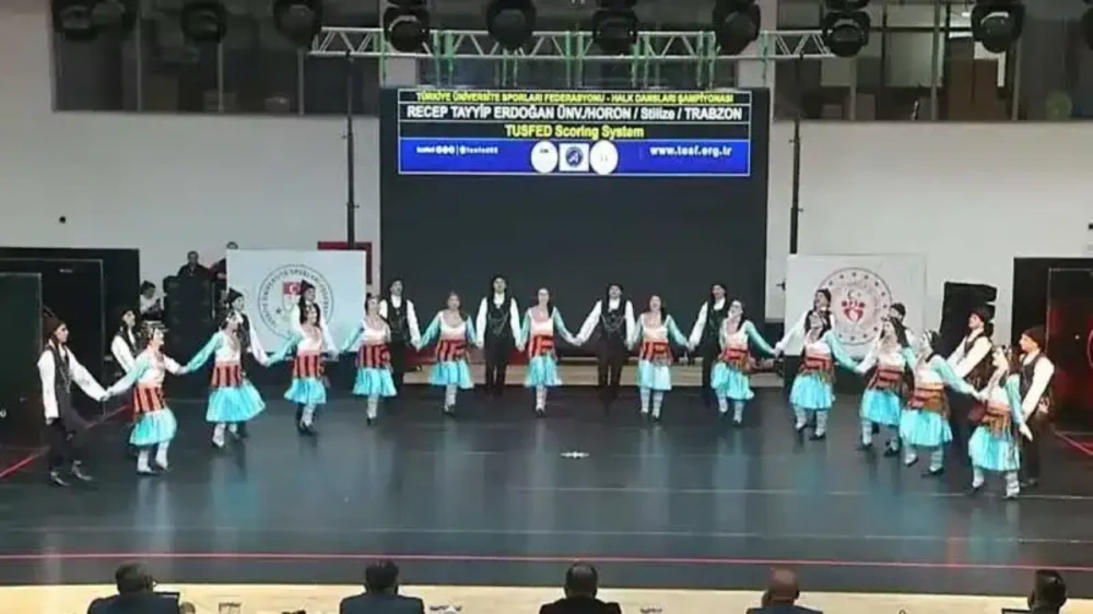 RTEÜ Halk Dansları Ekibi'nden Gurur Veren Başarı: Türkiye Üniversitelerarası Halk Dansları Yarışması'nda Zirvede!