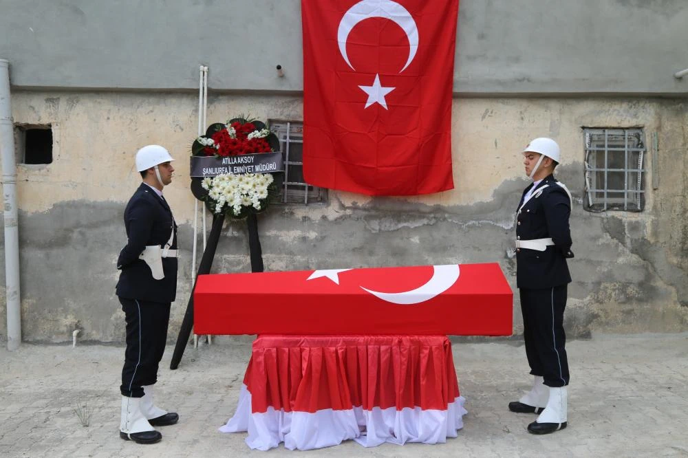 Şanlıurfa Emniyet Teşkilatı Emekli Bekçisini Son Yolculuğuna Uğurladı