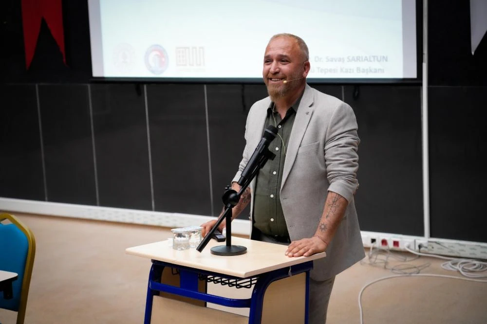 Adıyaman Üniversitesi’nde Neolitik Dönem Konferansı: Çayönü’nün Dönüştürücü Mirası Anlatıldı