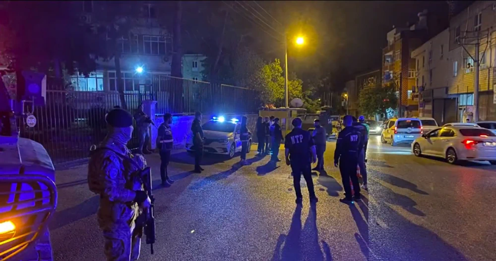Şanlıurfa Polisi'nden Zehir Tacirlerine Gece Baskını: Yüz Binlerce Hayat Kurtarıldı