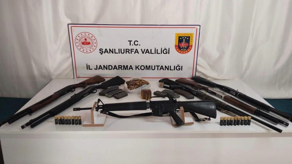 Şanlıurfa'da Silah Kaçakçılığına Şok Baskın! Yüzlerce Mühimmat Ele Geçirildi