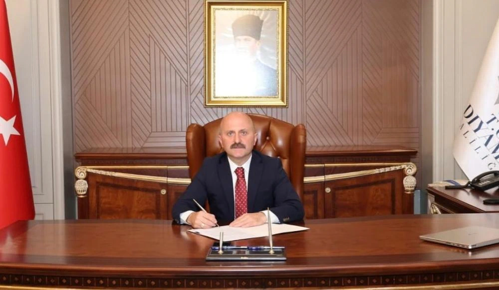 Vali Varol'dan Anneler Günü Mesajı: Anneler, Milletin Temel Yapı Taşıdır