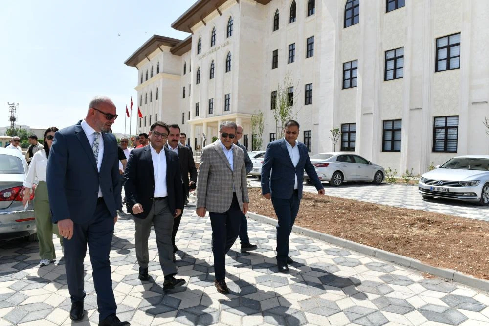 Vali Şıldak'tan Yeni Hükümet Konağı Projelerine İnceleme: Hedef Hızlı Tamamlama