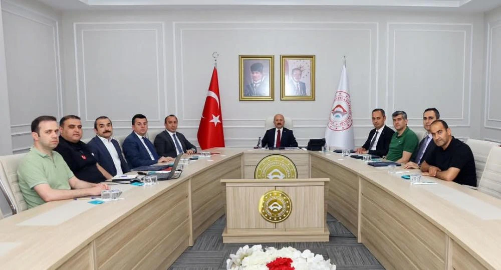 Adıyaman'da Deprem Konutları ve Kamu Hizmetleri Masaya Yatırıldı