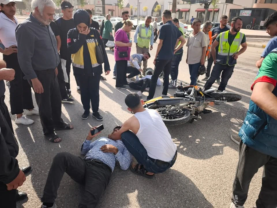 Adıyaman’da Trafik Kazası: 2 Kişi Yaralandı