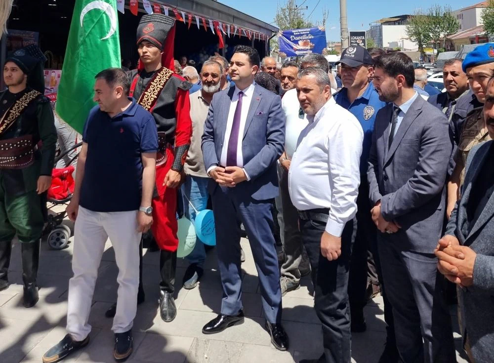 Gölbaşı'nda Hasırcıoğlu AVM Dualarla Açıldı