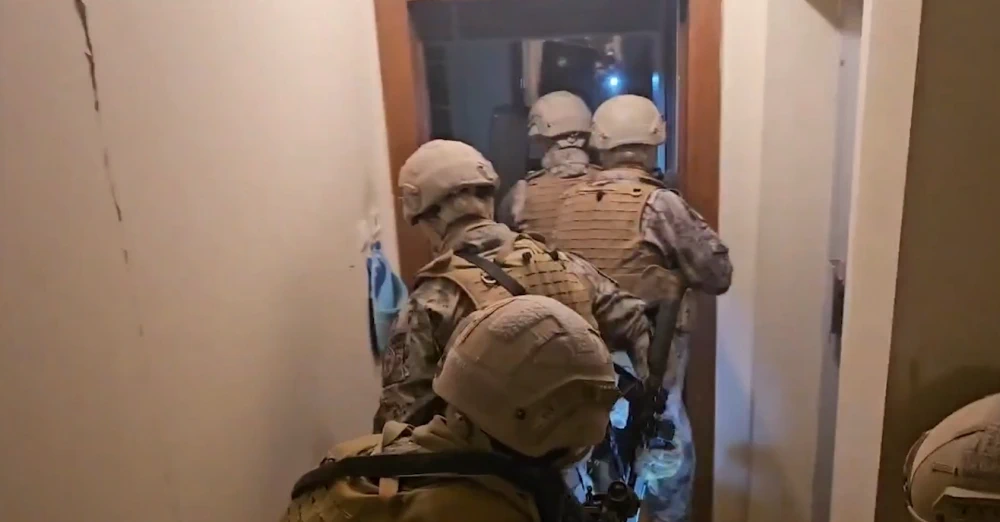 Bakan Yerlikaya'dan Organize Suç Örgütlerine Büyük Darbe: 142 Gözaltı, 86 Tutuklama