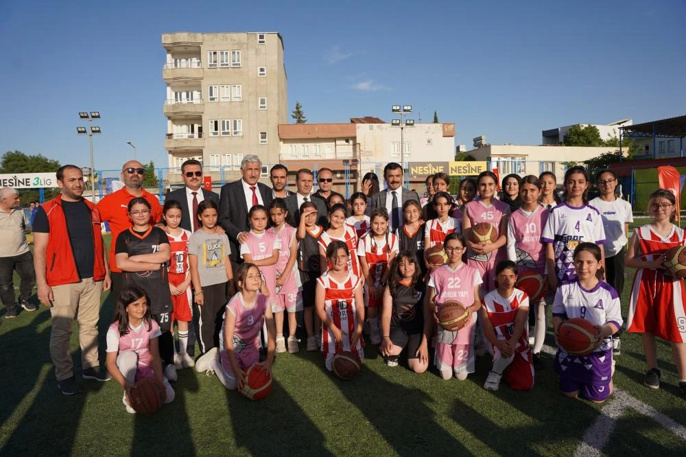 Kahta'da 19 Mayıs Coşkusu: Öğrencilerden Unutulmaz Gösteriler