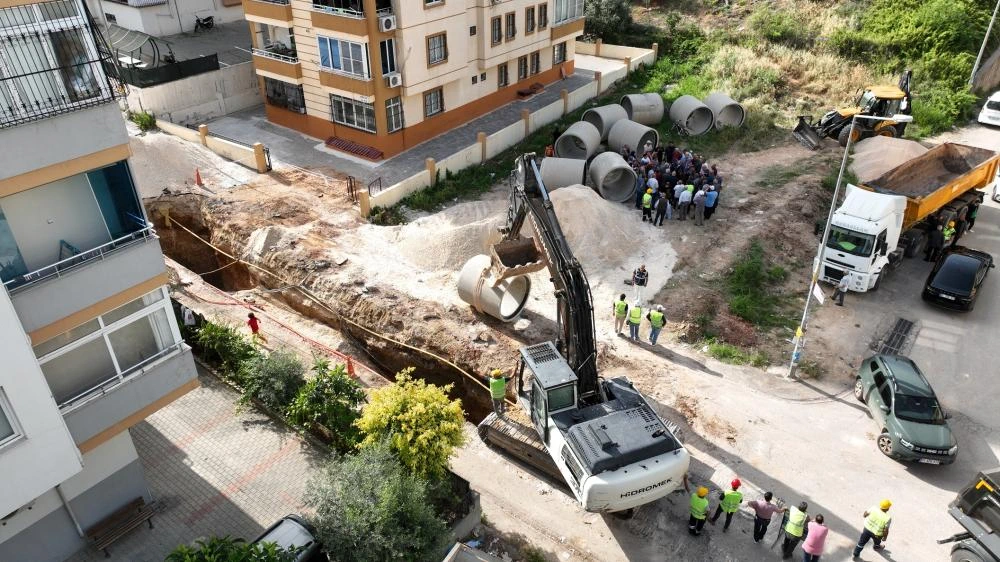 Adana'da Bir Yağmur Suyu Hattı Daha