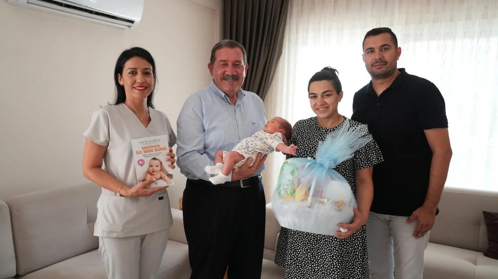 HOŞ GELDİN BEBEK PROJESİ İLE AİLENİN YENİ ÜYELERİ EVLERİNDE ZİYARET EDİLİYOR