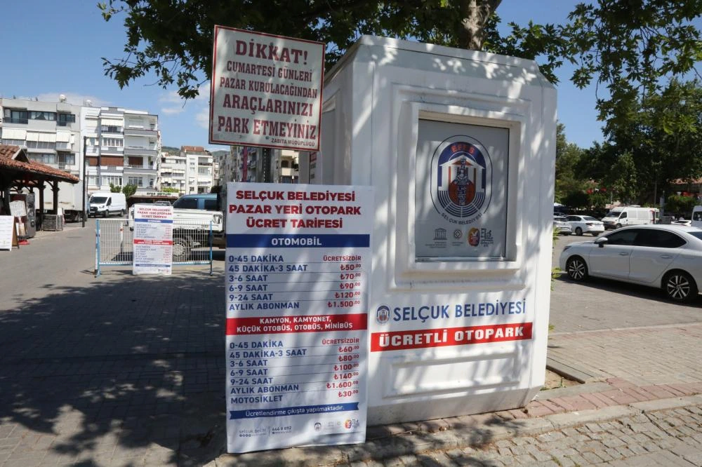Efes Selçuk’ta Pazar Yeri Otoparkında Hem Ücretsiz Süre Arttı Hem Abonmanlık Başladı
